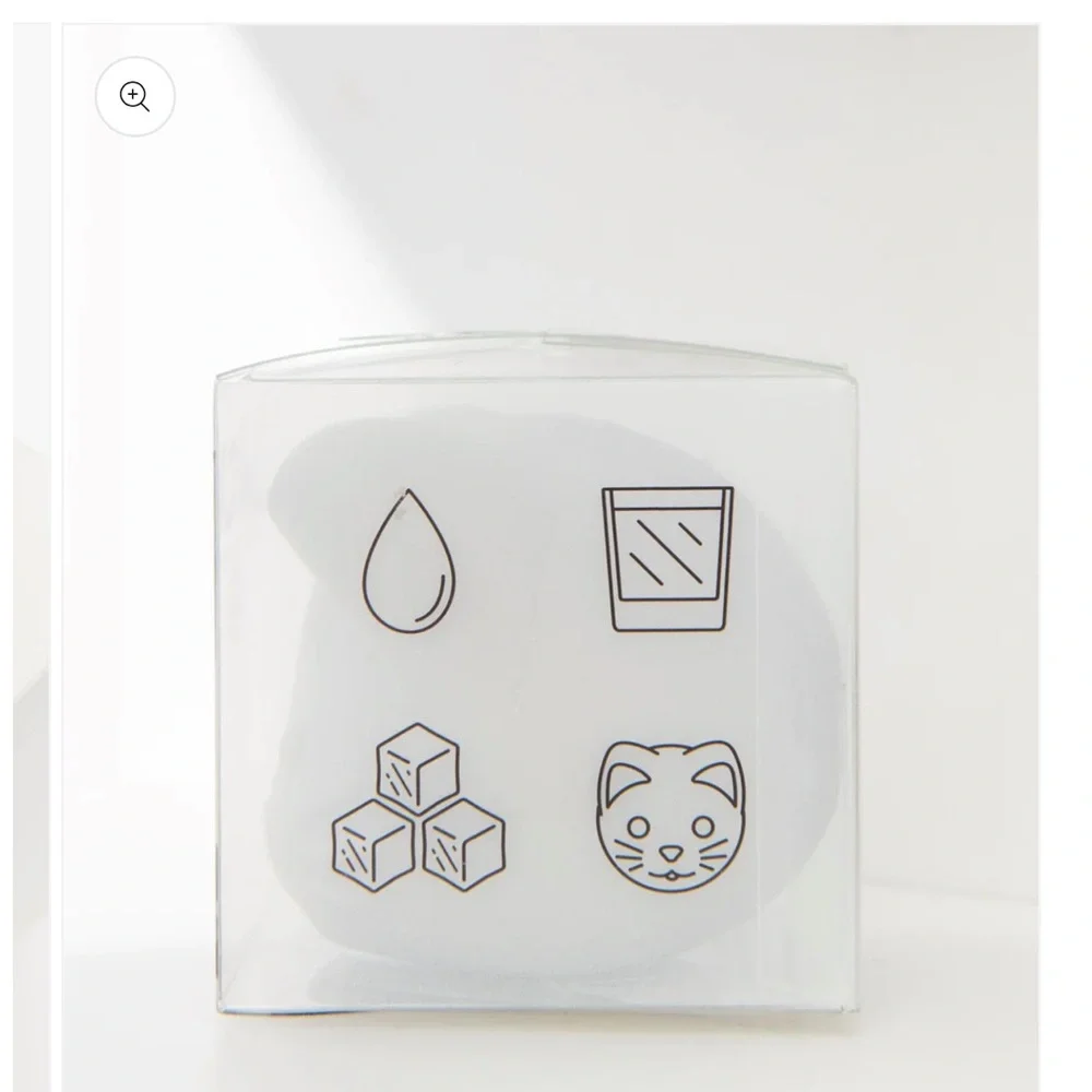 Cool cat ice mold. New in box. - Picture 3 of 4